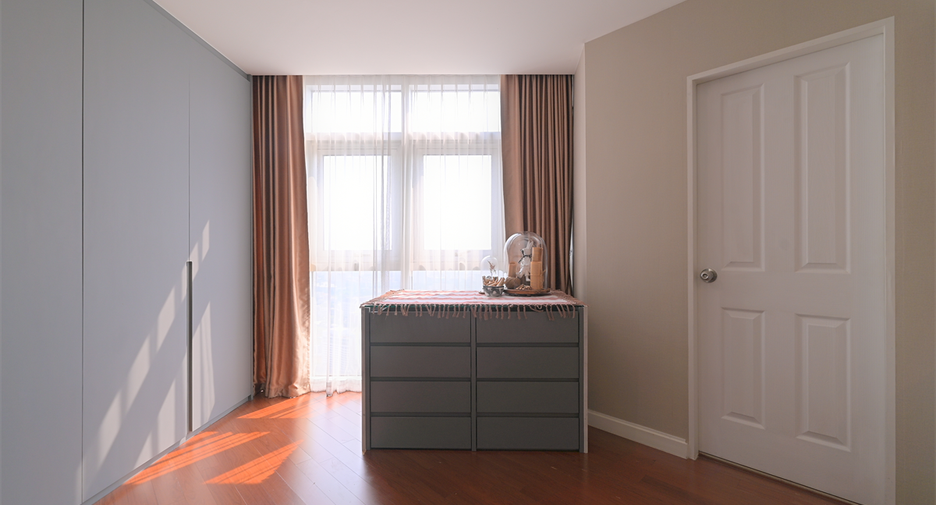 Wohnung zum Kauf mit 3 Zimmer in Huai Khwang, Bangkok