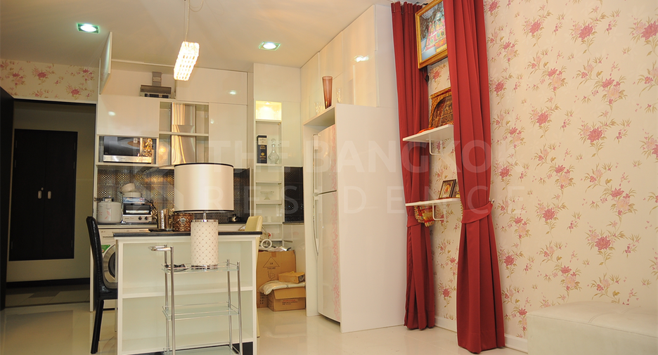 For sale 2 bedrooms condo in Ratchathewi, Bangkok