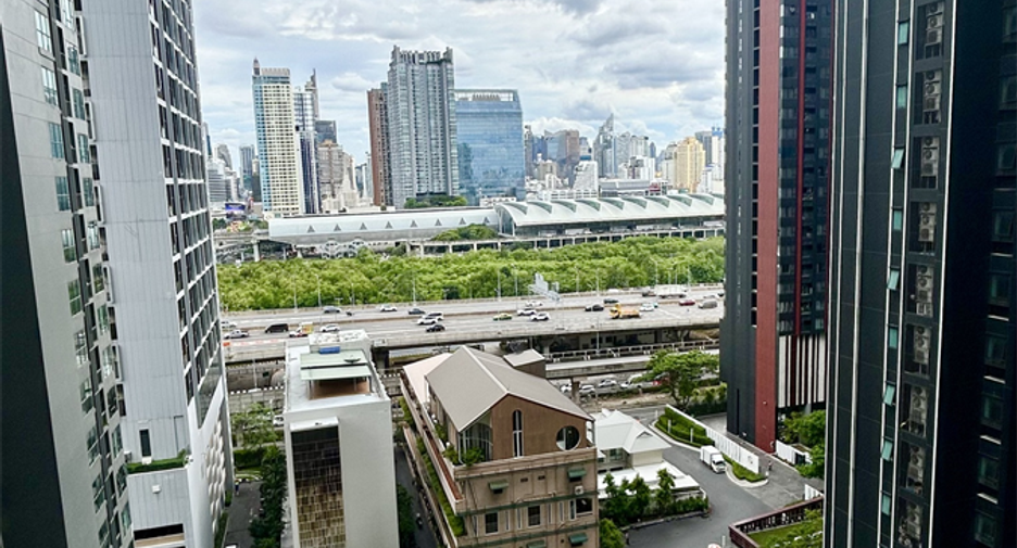 À vendre 1 chambre condo à Huai Khwang, Bangkok