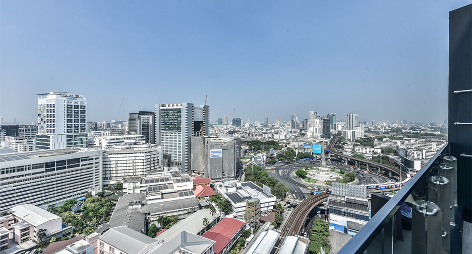 For sale 1 bed condo in Ratchathewi, Bangkok