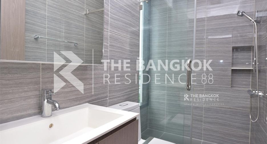 For sale 2 bedrooms condo in Phaya Thai, Bangkok