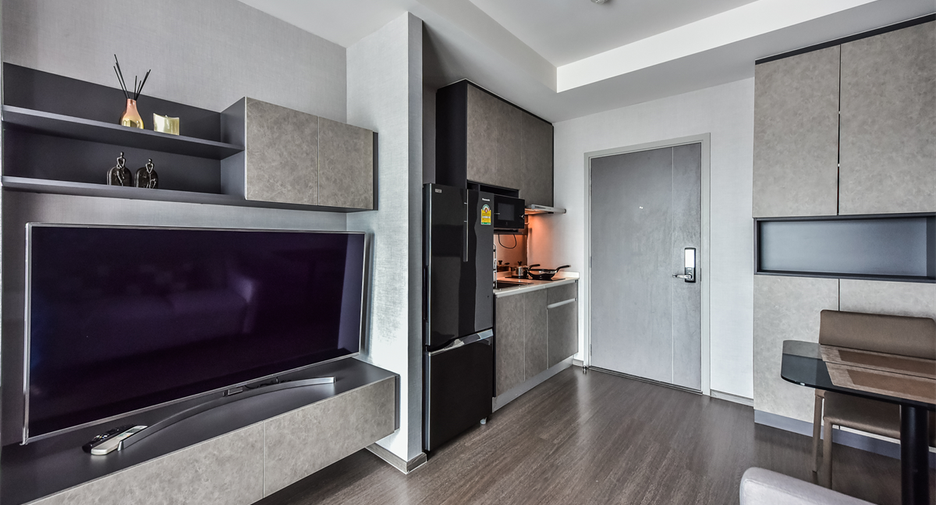 For sale 1 bed condo in Phaya Thai, Bangkok