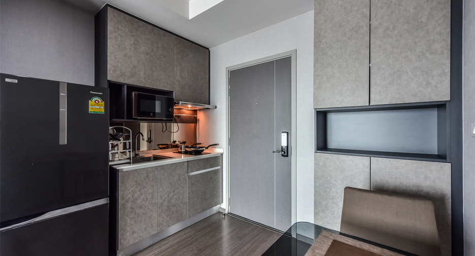 For sale 1 bed condo in Phaya Thai, Bangkok
