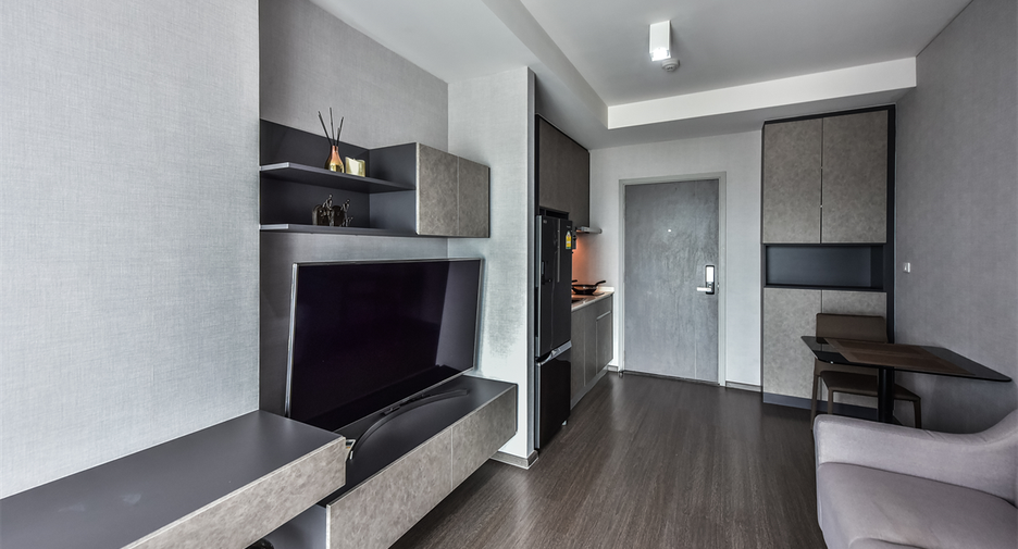 For sale 1 bed condo in Phaya Thai, Bangkok