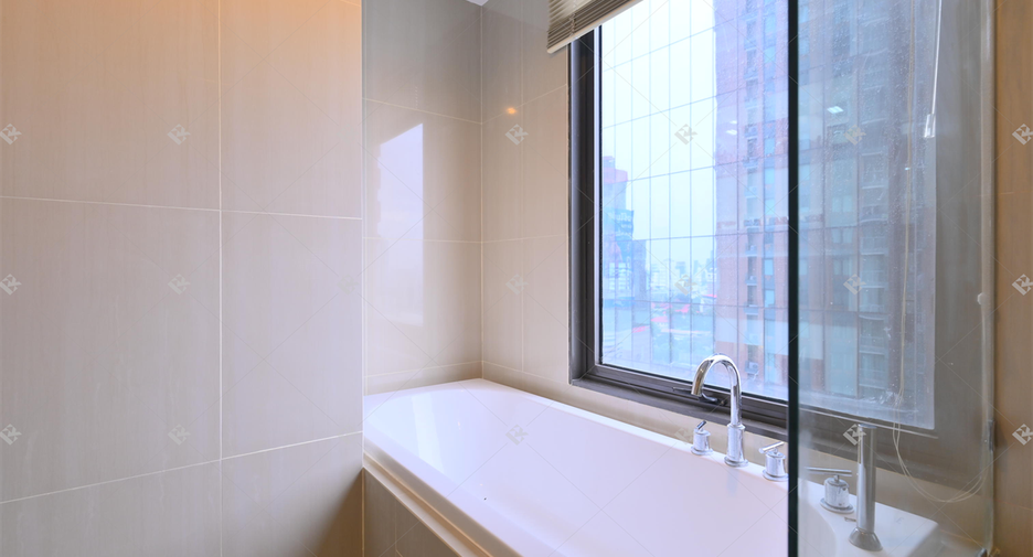 Condo en venta de 2 habitaciones en Watthana, Bangkok