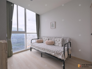 For sale 2 bedrooms condo in Huai Khwang, Bangkok