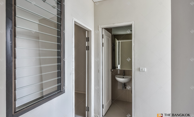 For sale 5 bedrooms condo in Watthana, Bangkok