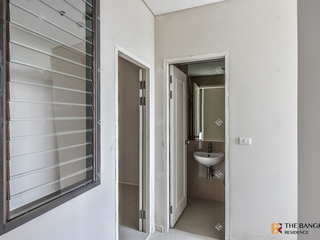 For sale 5 bedrooms condo in Watthana, Bangkok
