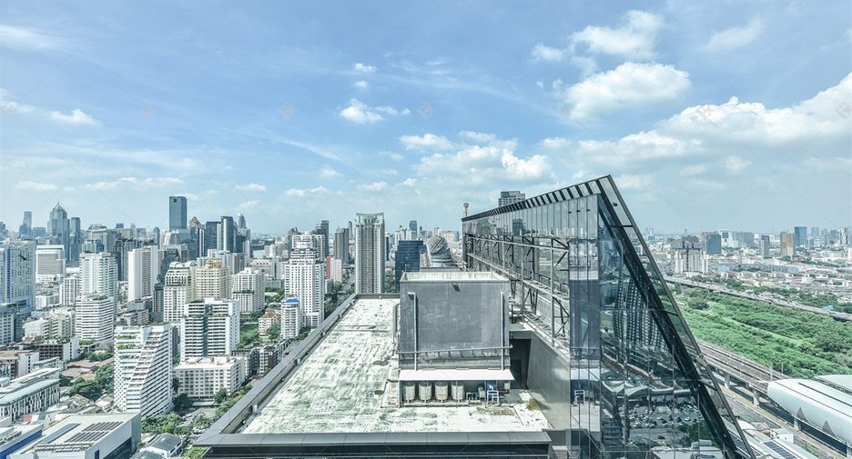 For sale 5 bedrooms condo in Watthana, Bangkok