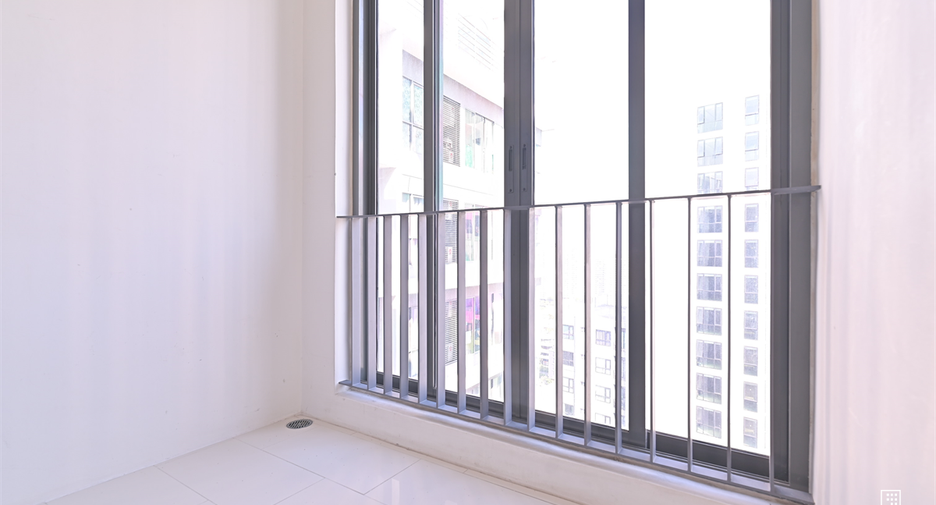 À vendre 2 chambres condo à Huai Khwang, Bangkok
