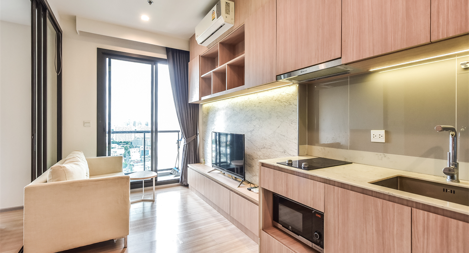 For sale 1 bed condo in Phaya Thai, Bangkok