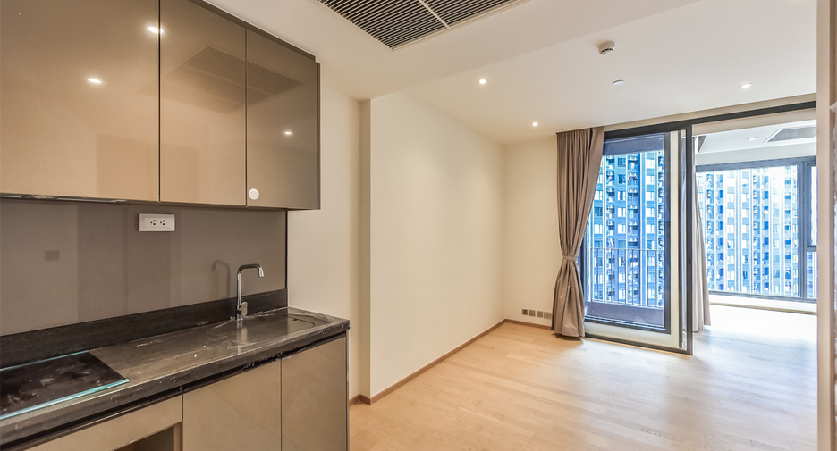 For sale 1 bed condo in Huai Khwang, Bangkok
