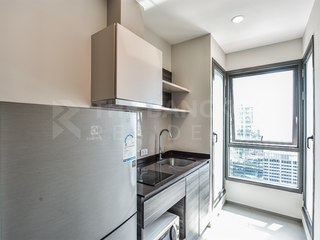 For sale 2 bedrooms condo in Phaya Thai, Bangkok