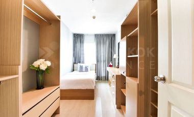 For sale 2 bedrooms condo in Huai Khwang, Bangkok