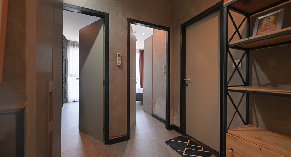 À vendre 2 chambres condo à Huai Khwang, Bangkok