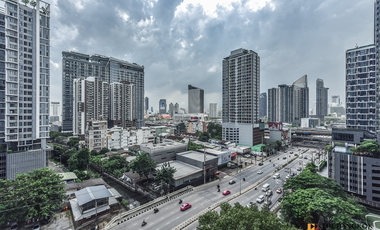 À vendre 1 chambre condo à Huai Khwang, Bangkok