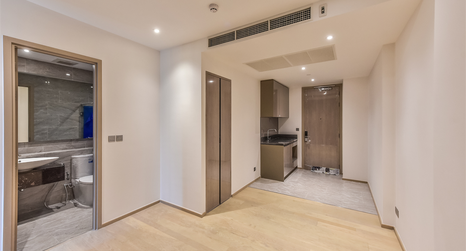 For sale 1 bed condo in Huai Khwang, Bangkok