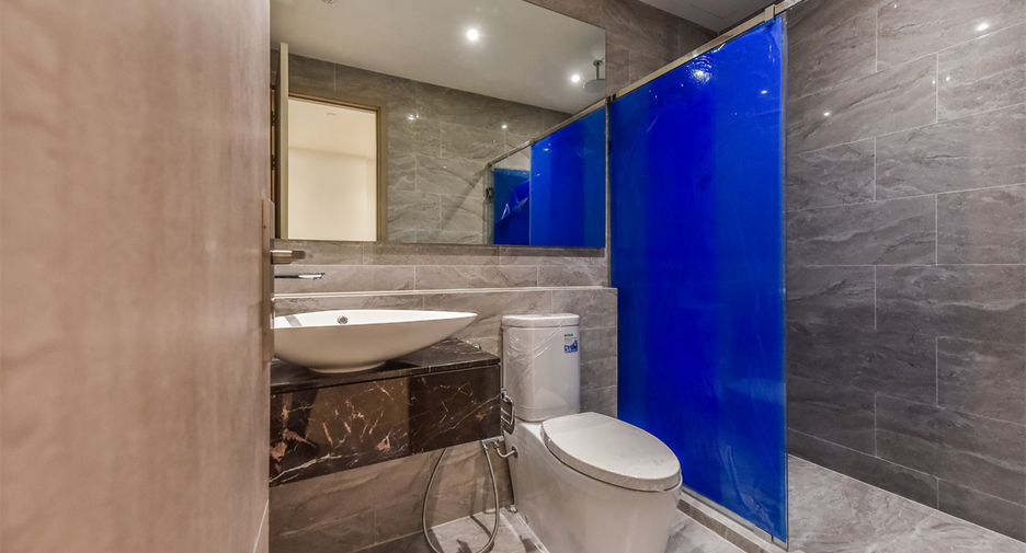 For sale 1 bed condo in Huai Khwang, Bangkok