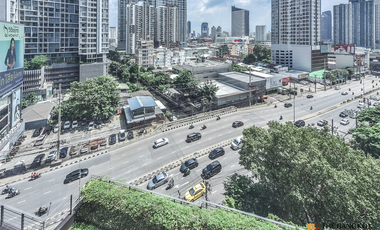 À vendre 1 chambre condo à Huai Khwang, Bangkok