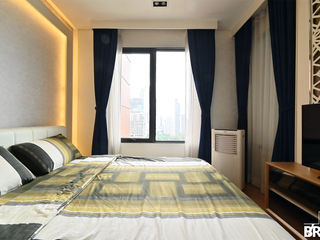 For sale 2 bedrooms condo in Watthana, Bangkok