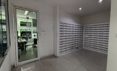 For sale 2 bedrooms condo in Huai Khwang, Bangkok