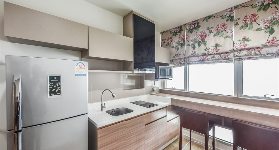 For sale 1 Beds condo in Phaya Thai, Bangkok