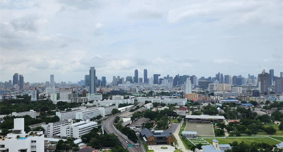 For sale 2 bedrooms condo in Phaya Thai, Bangkok
