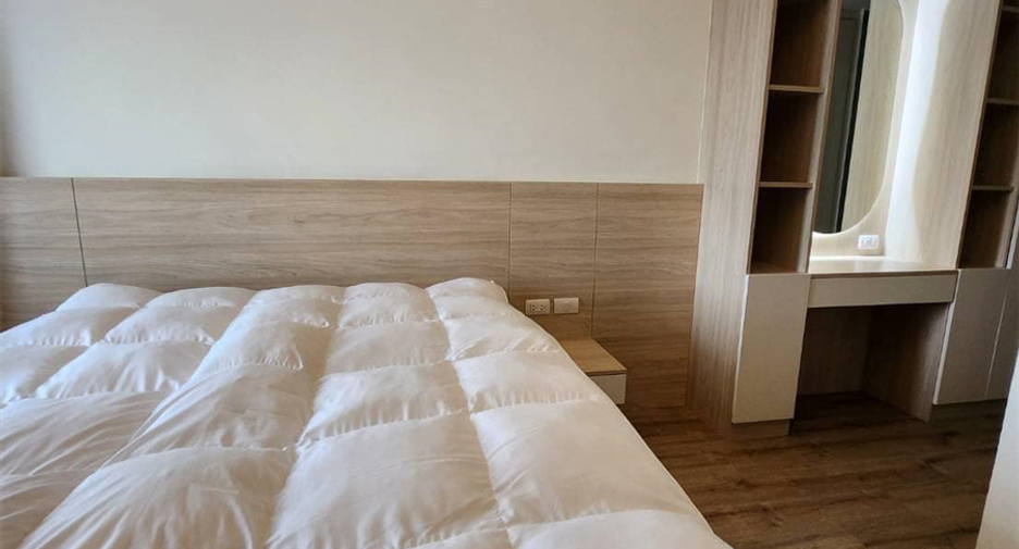 For sale 2 bedrooms condo in Phaya Thai, Bangkok