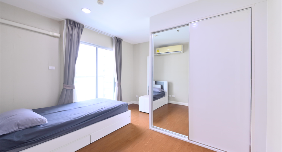 For sale 5 bedrooms condo in Huai Khwang, Bangkok