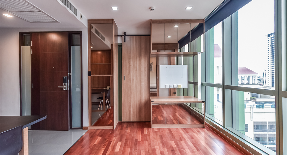 For sale 1 bed condo in Pathum Wan, Bangkok
