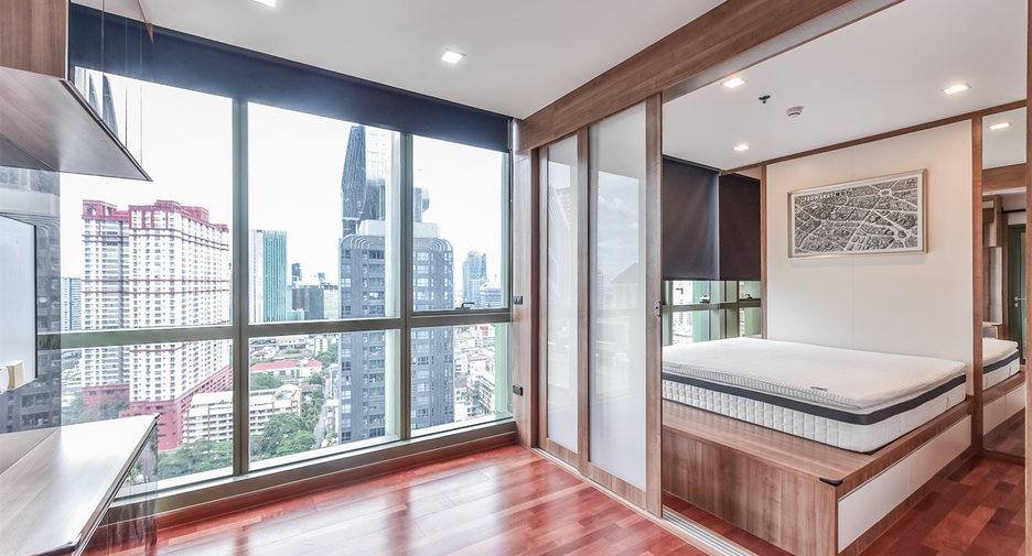 For sale 1 bed condo in Pathum Wan, Bangkok
