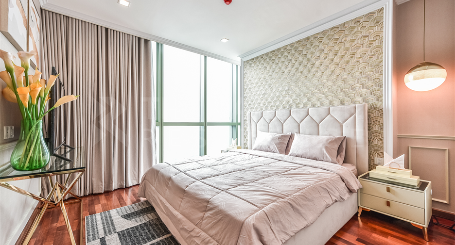 For sale 3 bedrooms condo in Pathum Wan, Bangkok