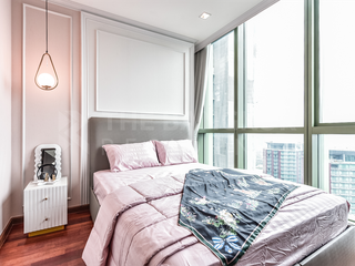 For sale 3 bedrooms condo in Pathum Wan, Bangkok