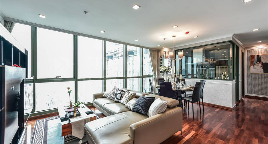 For sale 3 bedrooms condo in Pathum Wan, Bangkok