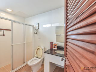 Продажа 1 кровать кондо в Ратчатхещи, Бангкок