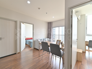 For sale 2 bedrooms condo in Huai Khwang, Bangkok