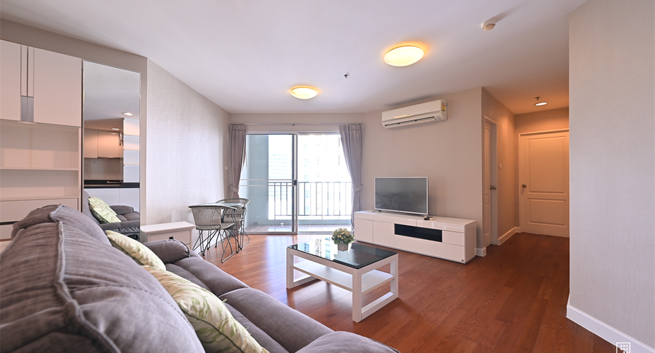 For sale 2 bedrooms condo in Huai Khwang, Bangkok