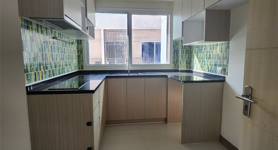 À vendre 2 chambres condo à Phaya Thai, Bangkok