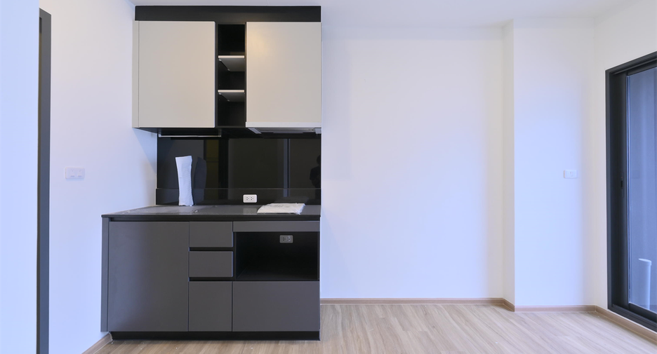For sale 1 bed condo in Huai Khwang, Bangkok