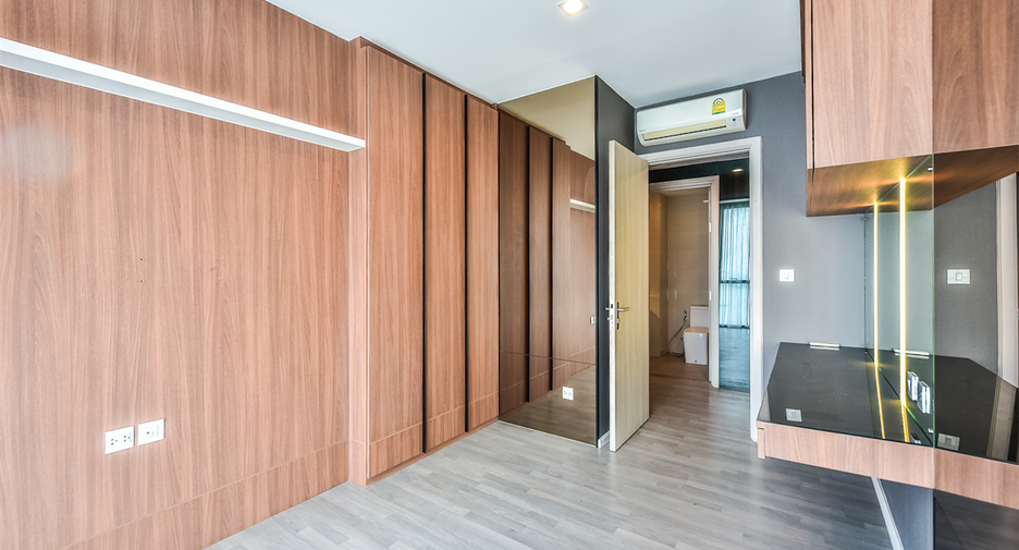 For sale 2 bedrooms condo in Bang Sue, Bangkok