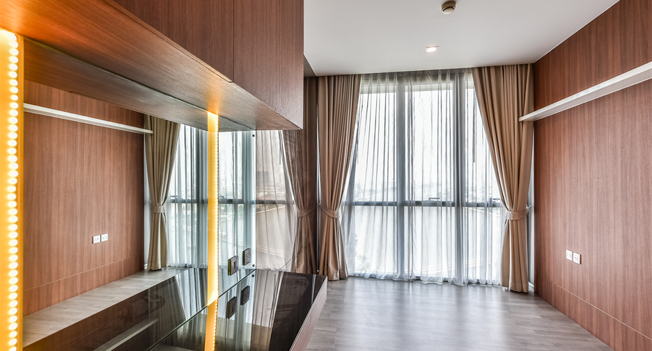 For sale 2 bedrooms condo in Bang Sue, Bangkok