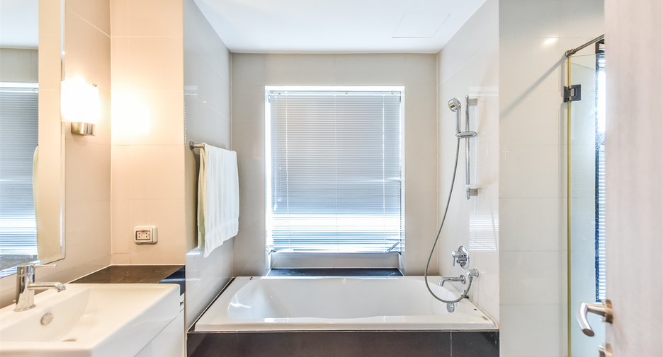 For sale 2 bedrooms condo in Ratchathewi, Bangkok