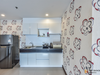 For sale 2 bedrooms condo in Ratchathewi, Bangkok