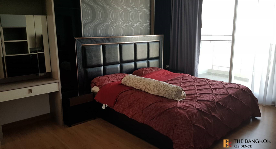 Condo en venta de 3 habitaciones en Huai Khwang, Bangkok