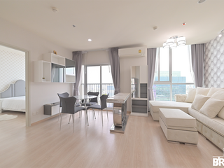 For sale 2 bedrooms condo in Huai Khwang, Bangkok