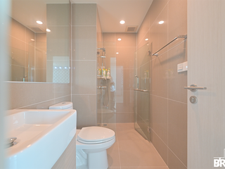 For sale 2 bedrooms condo in Huai Khwang, Bangkok