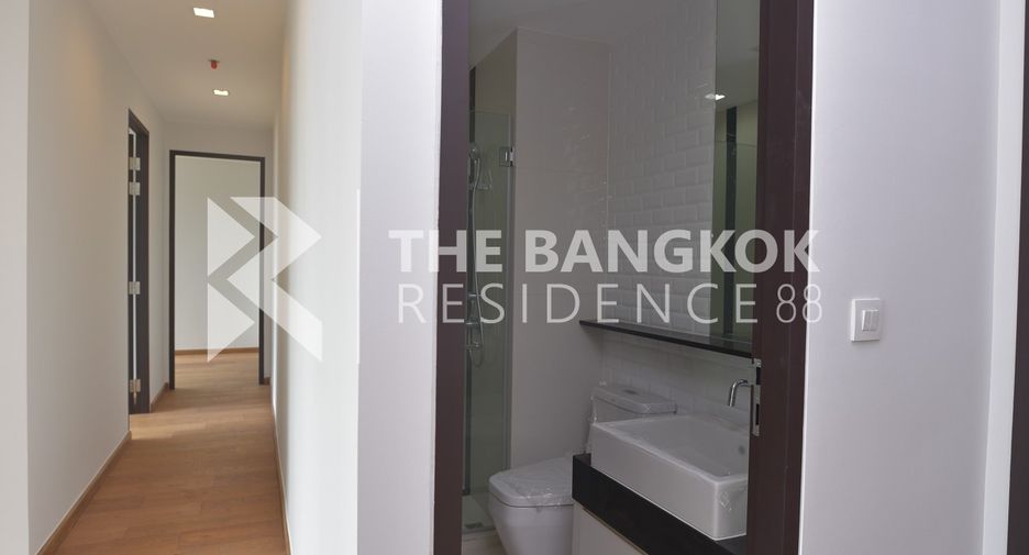 For sale 2 bedrooms condo in Pathum Wan, Bangkok
