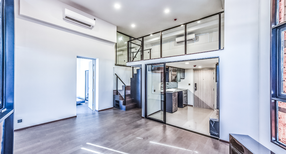 À vendre 2 chambres condo à Bang Rak, Bangkok