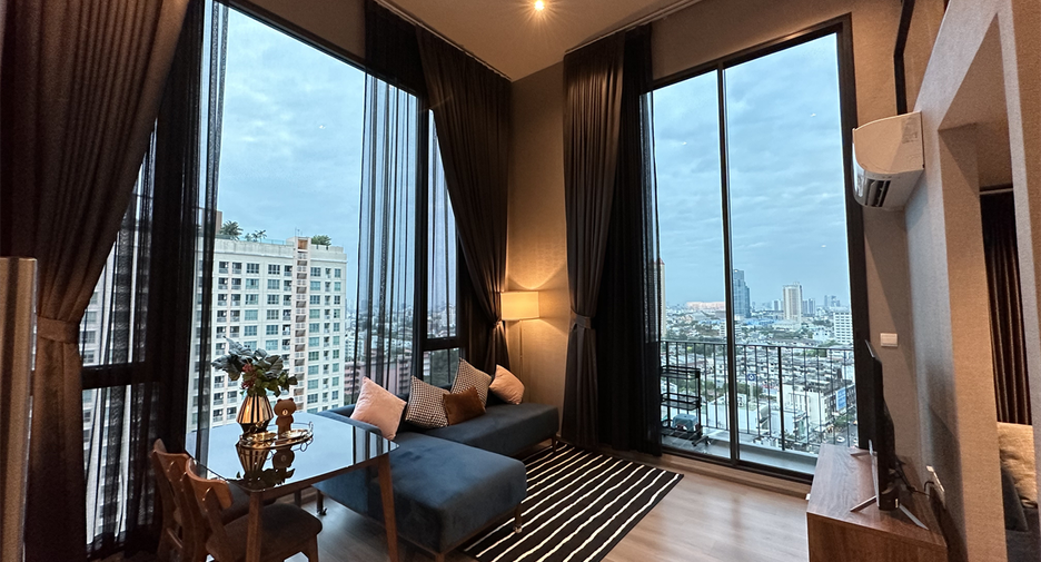 For sale 2 bedrooms condo in Phaya Thai, Bangkok