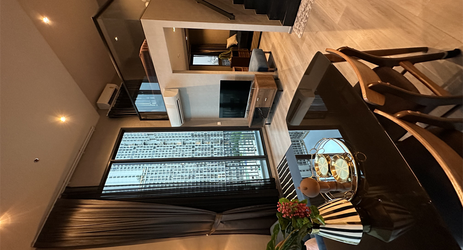 For sale 2 bedrooms condo in Phaya Thai, Bangkok
